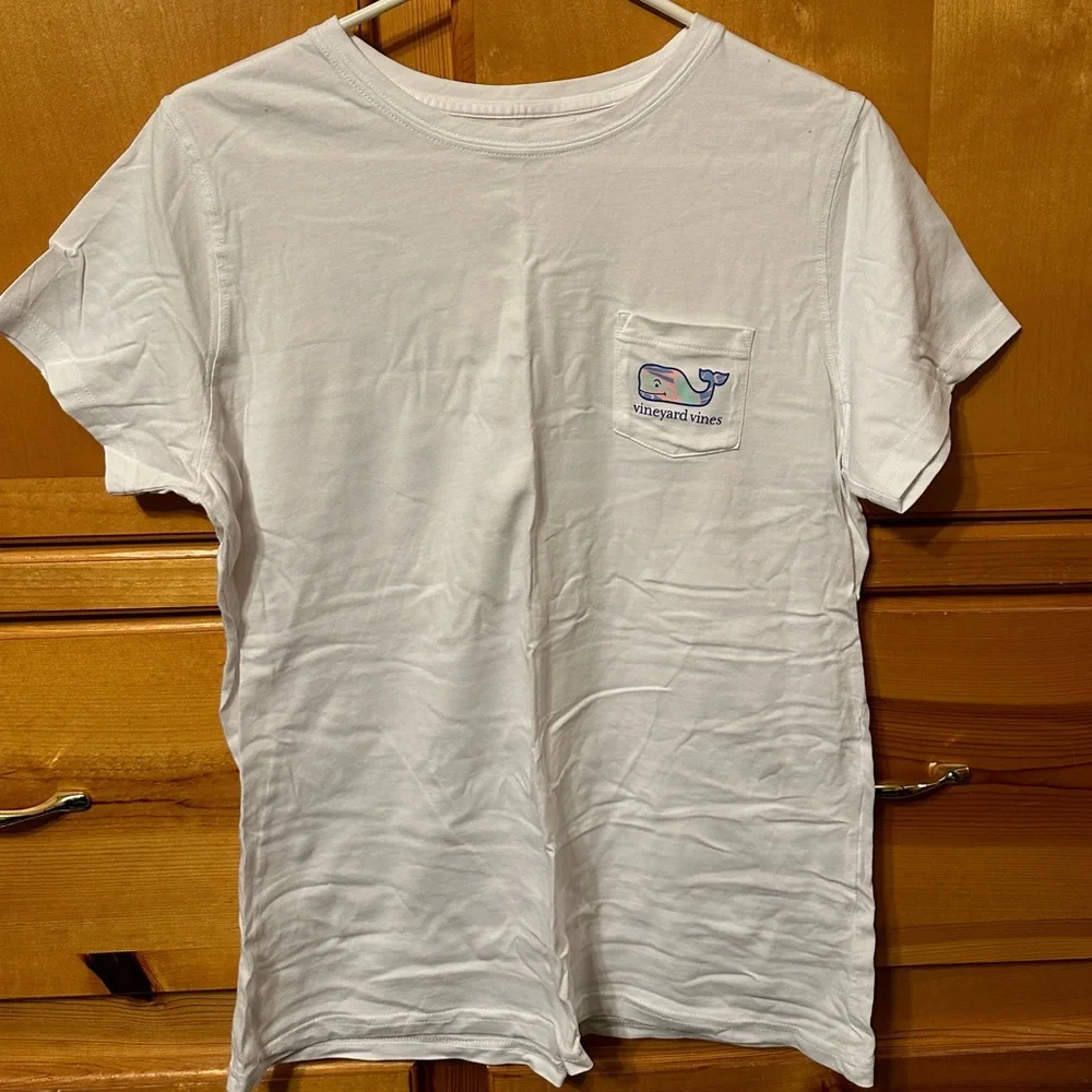 Vineyard Vines Outlet Short Sleeve Logo tee size medium - Picture 1 of 5
